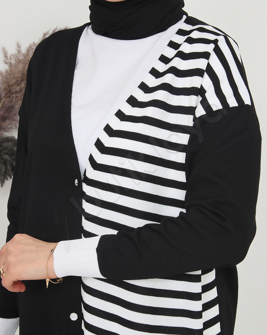 Önden Çizgili Hırka