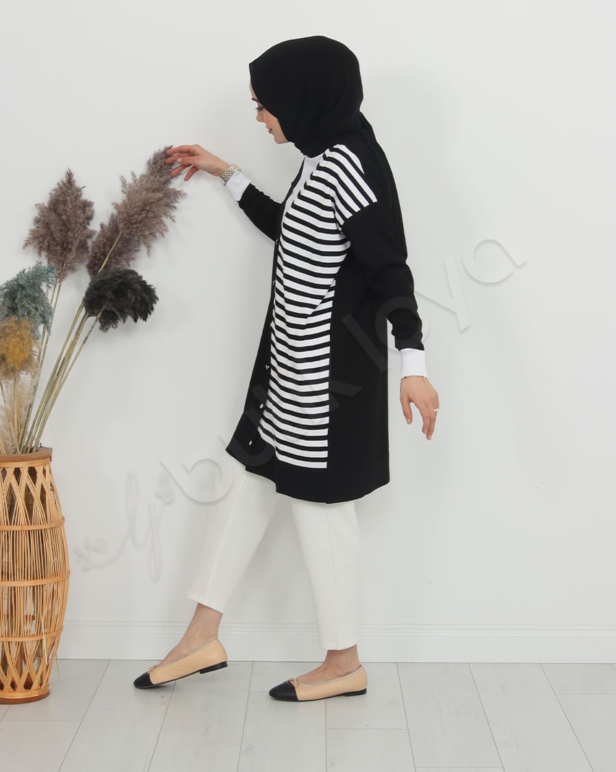 Önden Çizgili Hırka