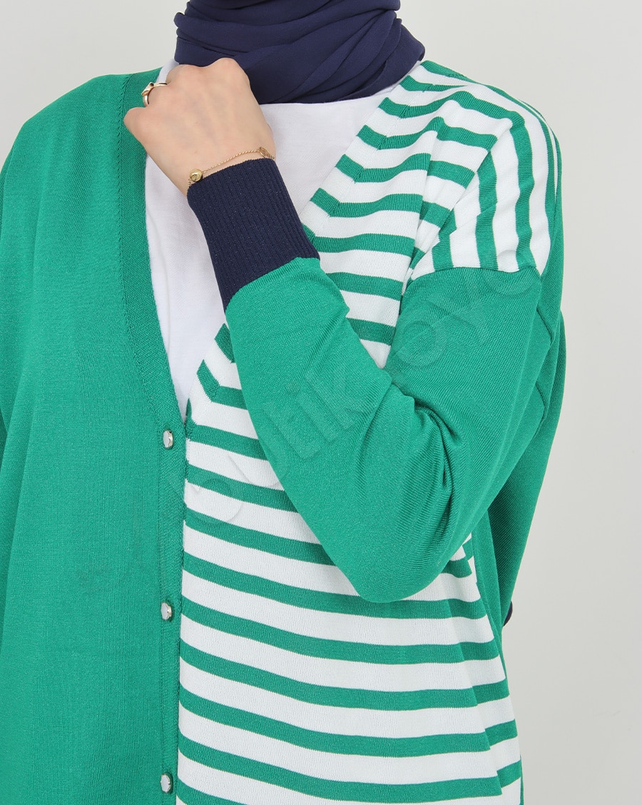 Önden Çizgili Hırka