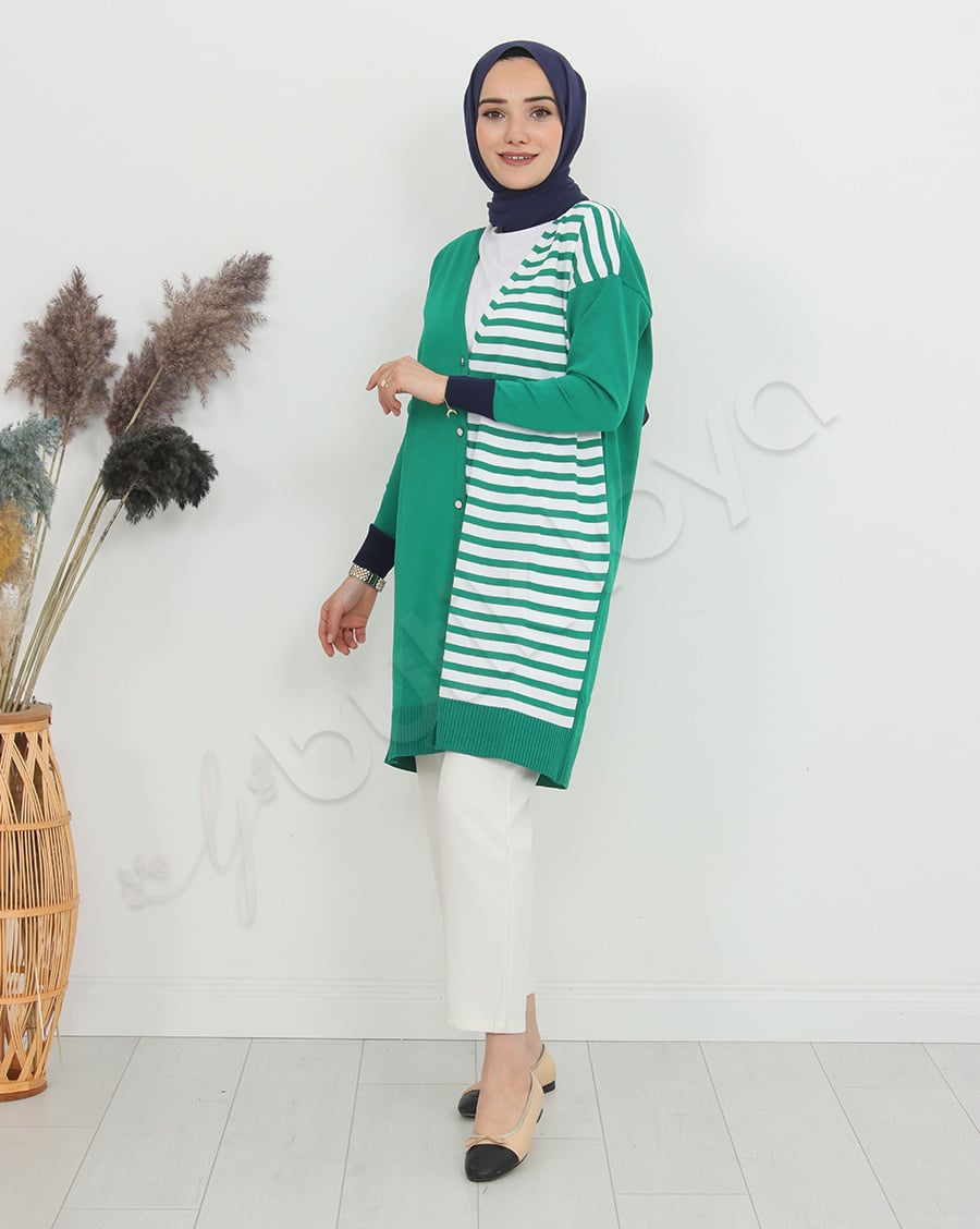 Önden Çizgili Hırka