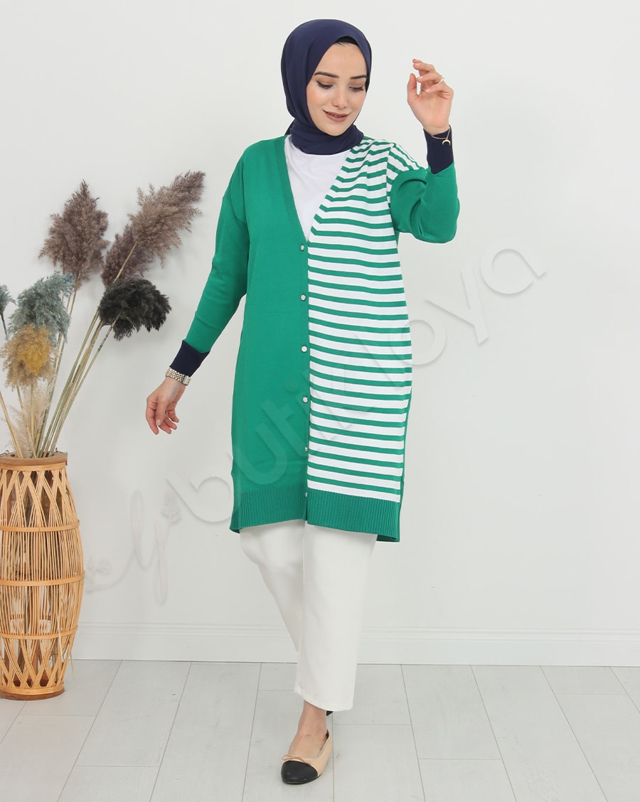 Önden Çizgili Hırka