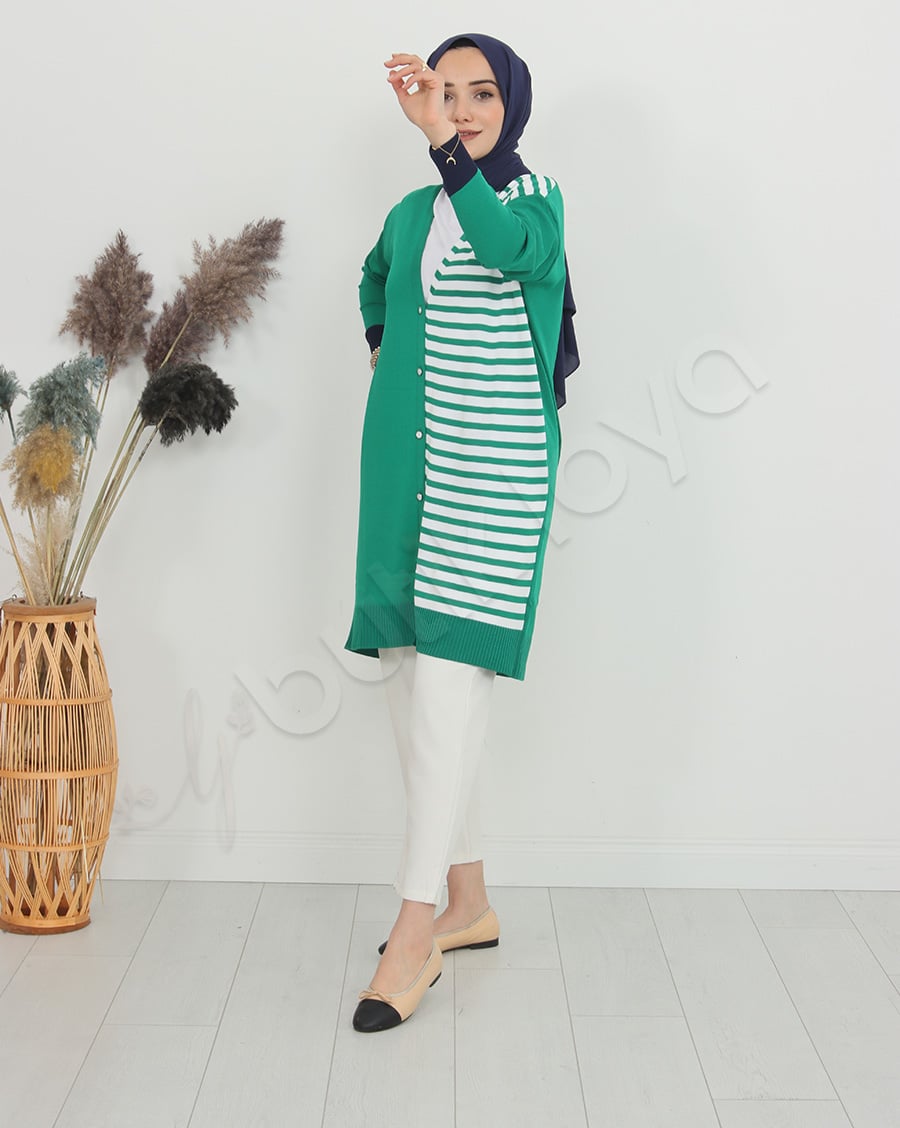 Önden Çizgili Hırka