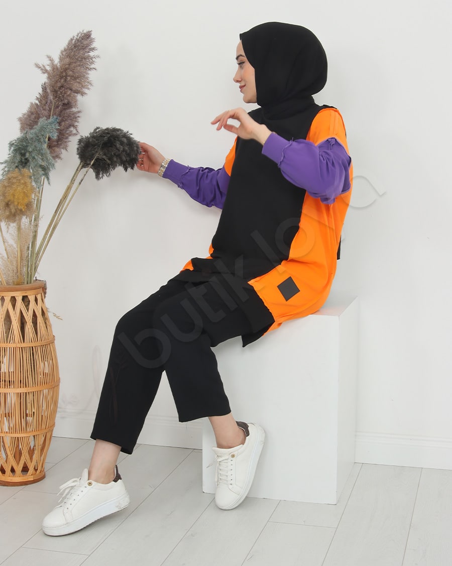 Üç Renk Kapüşonsuz Sweat