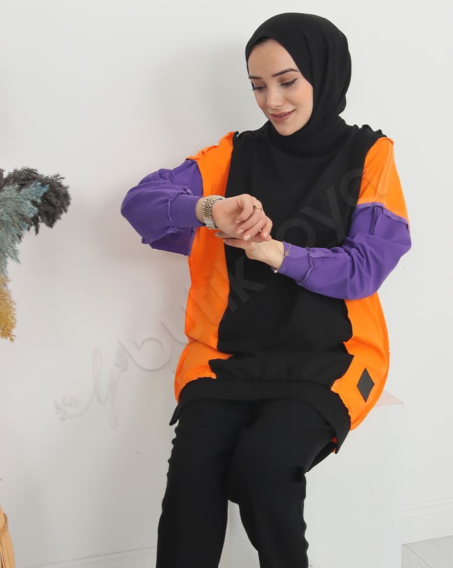 Üç Renk Kapüşonsuz Sweat