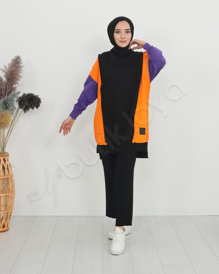 Üç Renk Kapüşonsuz Sweat